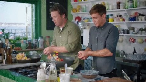 RT @Channel4: This looping gif of @jamieoliver and @TomDaley1994 is strangely hypnotic... #FridayNightFeast https://t.co/GunxzpQueN