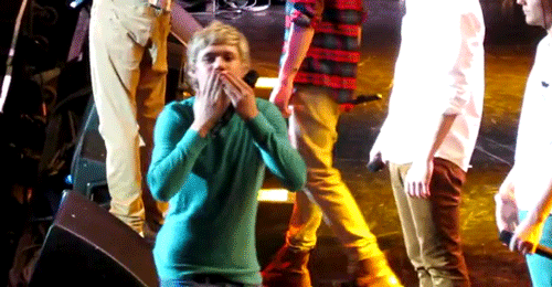@TxHoran @_1DNewsAllDay_ http://t.co/M3tm5jwUyE