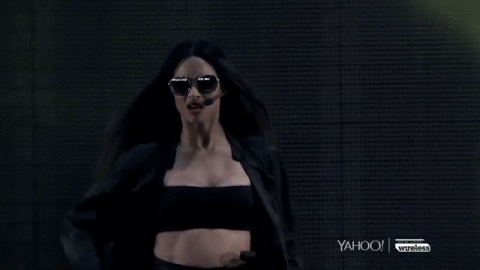 RT @YahooMusic: ONE TWO STEP! http://t.co/J91r0Acwgx #YahooLive Wireless #LiveNation @Ciara @WirelessFest http://t.co/5vs1njXZ1J