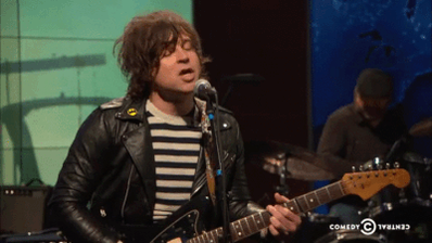 RT @RollingStone: Watch Ryan Adams cover Taylor Swift as Trevor Noah's first #DailyShow musical guest http://t.co/X1wVEvHtoL http://t.co/Ae…