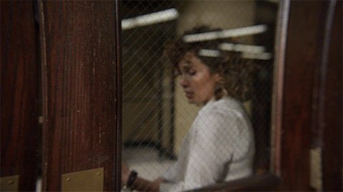 RT @EGTisme: THEY'RE FOLLOWING HER DAUGHTER!  @jlo #shadesofblue https://t.co/Lp7JUxMhcB
