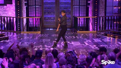 RT @SpikeLSB: .@EvaLongoria showing off them boots with the fur on this week's #LipSyncBattle: https://t.co/rHsfPp0LX3 https://t.co/VJbni5O…