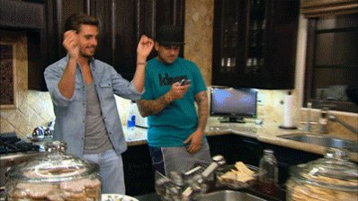 RT @KenKyJenners: Me because #KocktailsWithKhloe is on!! Tune into @FYI to watch it???? @khloekardashian https://t.co/PkeO7LAzXM