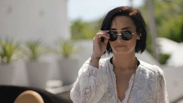 Get excited, #Lovatics…@ddlovato COMING UP! #VSSwimSpecial @cbs https://t.co/azqKyZ8m0n