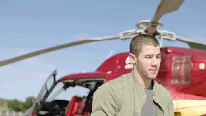 That @nickjonas sure knows how to make an entrance! #VSSwimSpecial https://t.co/CaP1Z7DKoP