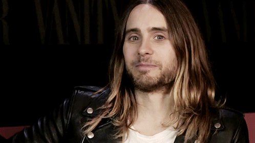 RT @kajmere: HE IS GOING TO PUT ON THE TIE DYE ONESIE IF WE GET TO 890. LETS DO THIS. @VyRT #JaredLetoLive https://t.co/yXxsoIzs84