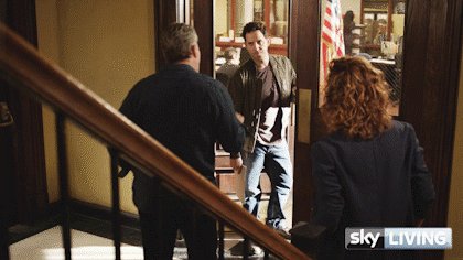 RT @SkyLivingHD: Good cop, bad cop? @JLo and @rayliotta star in #ShadesOfBlue, tonight 9pm. https://t.co/476LxvEM41