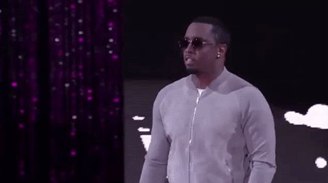 RT @VH1: You know it's SERIOUS when @iamdiddy slides through the event. We salute you @LilKim! #HipHopHonors https://t.co/WiEAbnQj0I