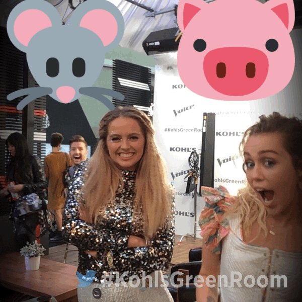 RT @NBCTheVoice: Look who's having a ???????????? in the #KohlsGreenRoom RN. ???? @DarbyAnneWalker @MileyCyrus https://t.co/QAXfIgPphJ