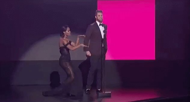 RT @peoplestyle: .@TEYANATAYLOR is more flexible in a gown than I am in workout clothes. #AMAs https://t.co/4G4dHEI2yH