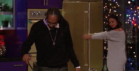 RT @VH1: Put that funk in your holiday festivities #MarthaAndSnoop https://t.co/jT1O85JzKt