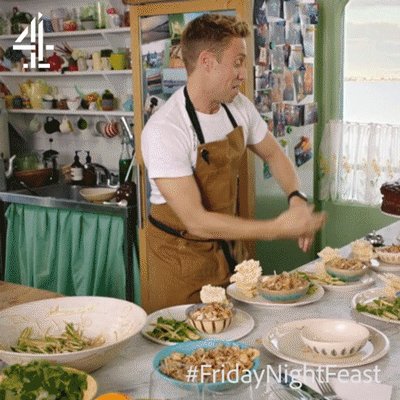 SERVICE!!! 

@RussellHoward #FridayNightFeast https://t.co/G5CDLoxjrq