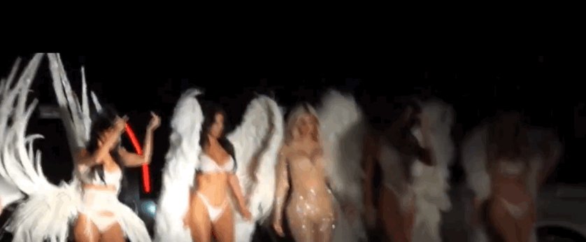 RT @narcicismo: tonight we get to see the behind the scenes of Victoria’s Secret Halloween photoshoot. #KUWTK https://t.co/Jw0YHshNWr