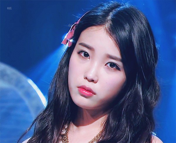 아이유 이지은 IU 효리네 민박 지원 무릎 iuS2cap