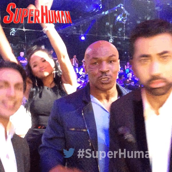 Wave your hands in the air for #SuperHuman coming to your screens quick! @SuperHumanFox @FoxTV! https://t.co/rg9rFSxf0k