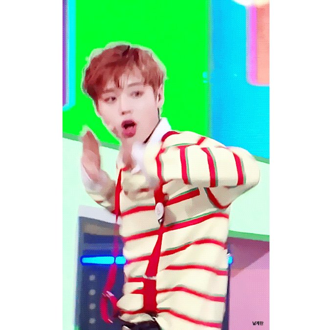 박지훈 배진영 안형섭 라이관린 이의웅 주학년 옹성우 URMYWINGS