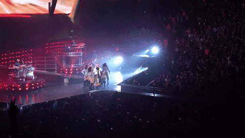 The good times never stop in Vegas! #PitbullVegas https://t.co/ZzDyqB9ia3 https://t.co/BUEsNPkR0D