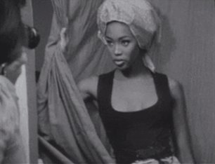 RT @m2m: Don't miss a young @NaomiCampbell in this rare Alaïa film: https://t.co/VRfLIvPxeS https://t.co/pQbc8FishO