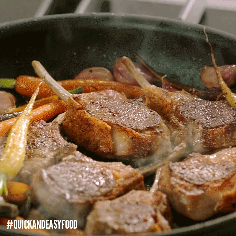 These lamb chops are one pan wonders. Anyone who hates washing up, this is the meal for you… #QuickAndEasyFood https://t.co/AvfSKSSnIR