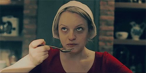 Love you #HandmaidsTale and congrats everyone at @hulu! Literally all involved are cool and awesome. Slay slay slay https://t.co/8ya5w4VAyt