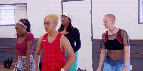 RT @MTV90sHouse: Who else is trying these moves at home? #90sHouse https://t.co/fDzJpSBXh2