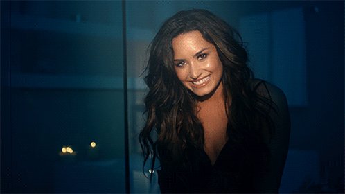 RT @justcatchmedemi: #SimplyComplicated https://t.co/i9uh068FNC