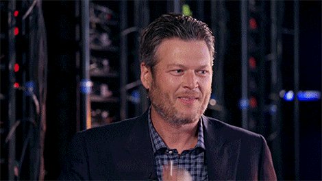 Even Blake is feelin all kinds of DIVA tonight! Watch @nbcthevoice #TeamMiley ???? https://t.co/hqv9sQb8YR