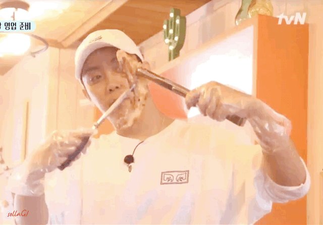강식당 은지원 EUNJIWON 돈가스 돈까스 삼겹살 송민호 doremifwa_