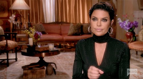 RT @Buttered_Pop: I need more @LisaRinna this episode #RHOBH https://t.co/9Xh0sDoOqu