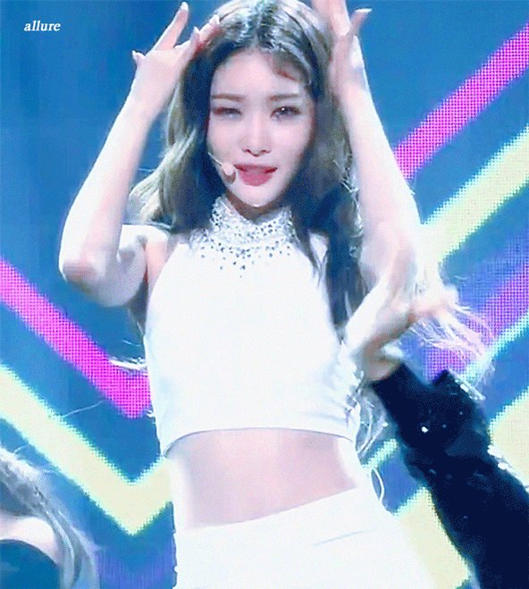 청하 CHUNGHA 신인상 롤러코스터 서가대 워너원 무대 allurechung