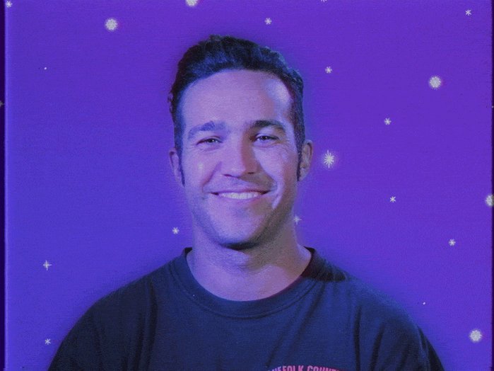 Me listening to the new @falloutboy album ???? @petewentz https://t.co/g6SZvRpLLV https://t.co/FKWe5hml5a