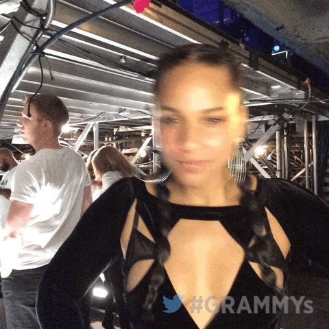 RT @RecordingAcad: .@aliciakeys busts a move backstage at the 60th #GRAMMYs https://t.co/rMoVdl8bfj