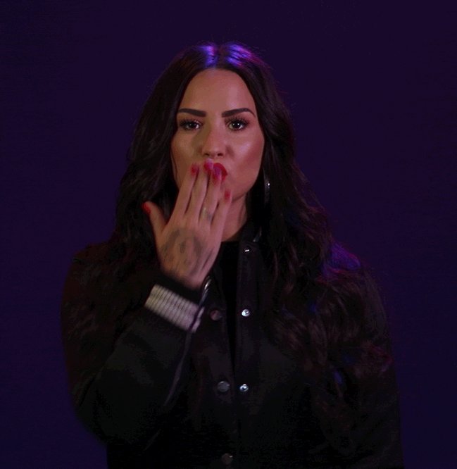 RT @SnowWeird_: #TellMeYouLoveMYGIFS ❤❤ https://t.co/2DDmXhZlfU