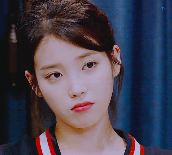 아이유 아저씨 인터뷰 이지안 없음 여성 분이 iuS2cap