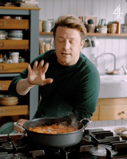 THIS IS YOUR ???? MINUTE WARNING.

#QuickAndEasyFood is back on @Channel4. Turn over now! https://t.co/JRiyBvdFcL