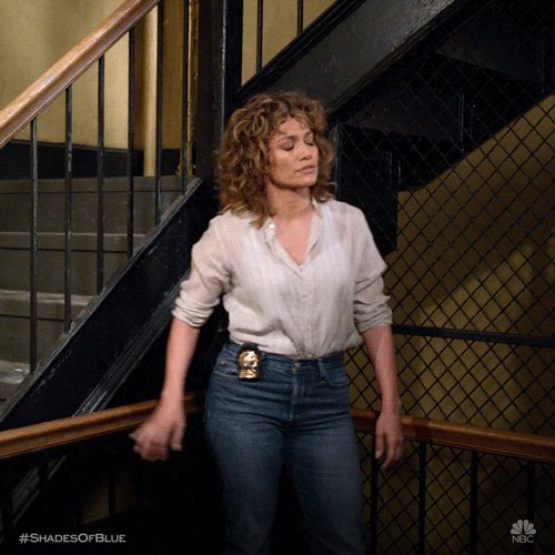 AWWW DAMN!! It’s a setup!!!!! #shadesofblue https://t.co/i3py0hCVXr