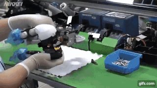 aiboの製造ラインが攻殻みある。ほとんど手作業なのか。ソニーはペットロボットに本気で、生産体制を強化するソニー、進化す aiboの製造ラインが攻殻みある。ほとんど手作業なのか。ソニーはペットロボットに本気で、生産体制を強化するソニー、進化す