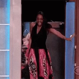 RT @allthatgoId: me clocking in to work late because I was in my car buying iggy’s meet and greet tickets hjdgsjdjsj https://t.co/OQQND9VRpm