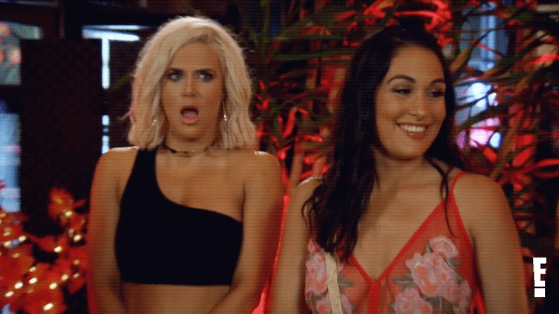 RT @TotalDivas: The girls take Miami on a new #TotalDivas, starting NOW!

You during tonight's episode: https://t.co/Tt9MXnaj3U
