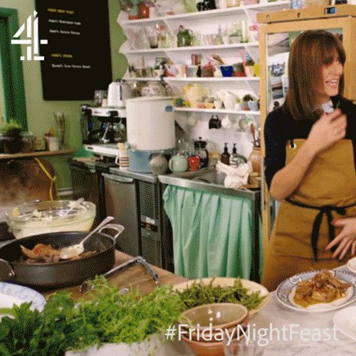 When you know you’ve cooked a REALLY delicious dinner… 

@ThisisDavina #FridayNightFeast https://t.co/YrRDiLj6C0