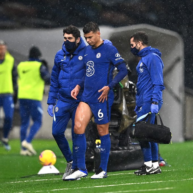 Thiago Silva cedera