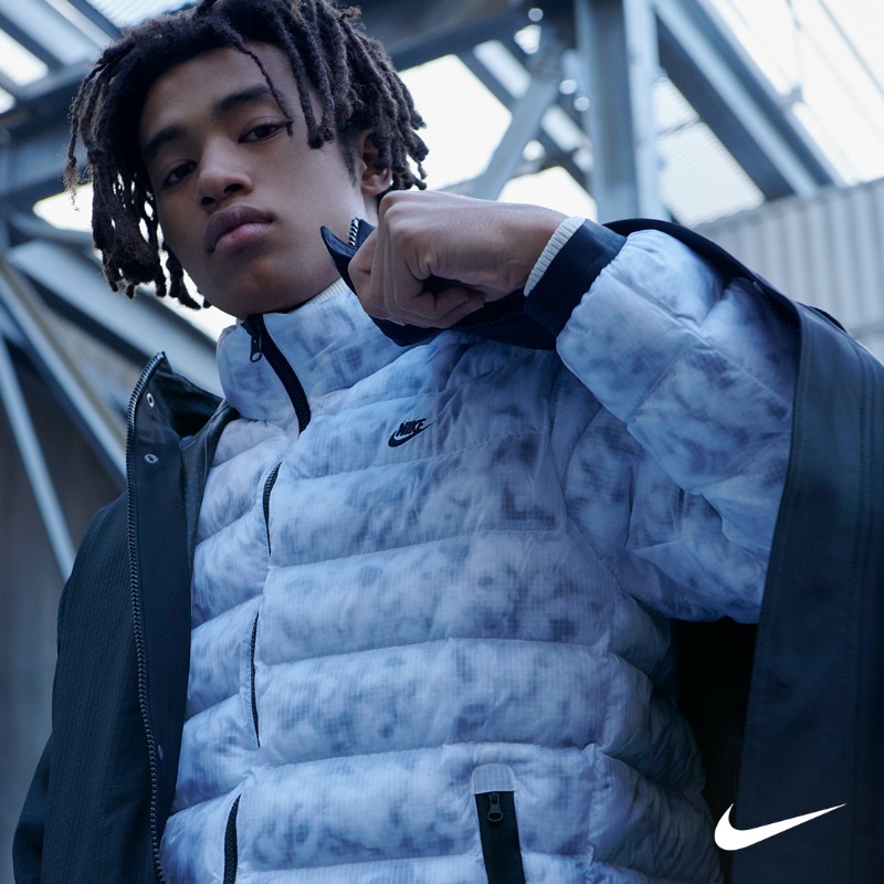 期間限定：30%OFF NIKE ジャケット Storm-FIT パック ADV 新品】NIKE