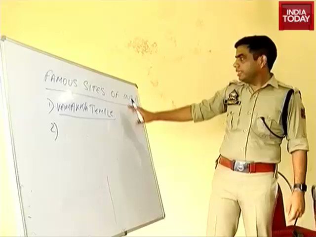Jammu SSP @Sandeep_IPS_JKP’s ‘Operation Dreams’ wins hearts. He provides free coaching to UPSC aspirants.#ITVideoMore videos: http://bit.ly/it_videos