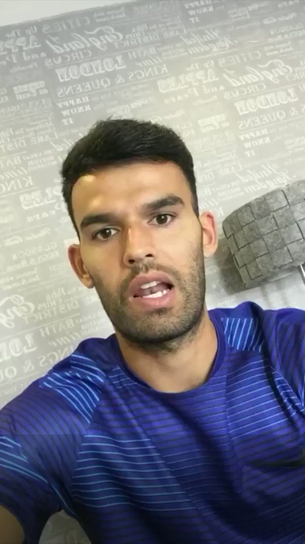 indian-super-league-on-twitter-cthomas02-is-expecting-the-penalty