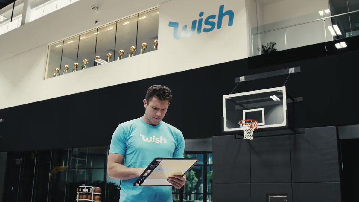 Los Angeles Lakers (@Lakers) on Twitter photo 19/07/2018 02:05:00 Luke loves talking X’s and O’s, but sometimes he gets distracted… @WishShopping Luke loves talking X’s and O’s, but sometimes he gets distracted… @WishShopping