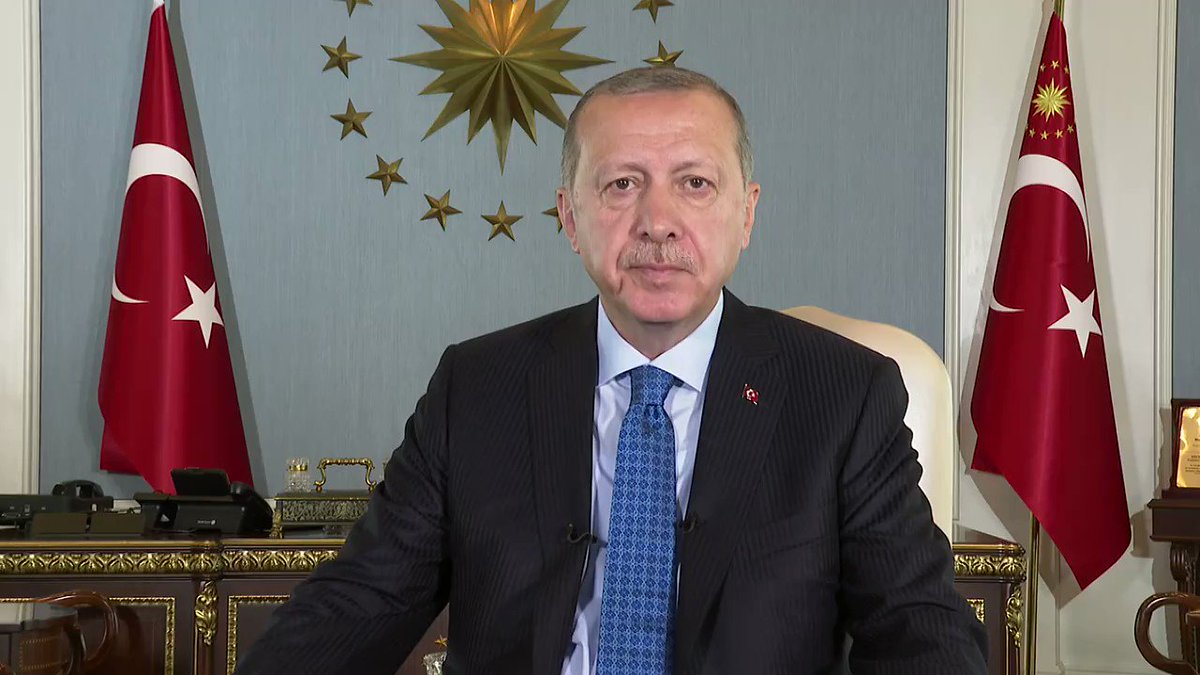 Recep Tayyip Erdoğan (@RT_Erdogan) on Twitter photo 2018-08-21 06:00:01 Kurban Bayramının gönüllerimize ferahlık, hanelerimize mutluluk, ülkemize aydınlık getirmesi dileğiyle, sizlere sevgilerimi, saygılarımı sunuyorum. Bayramınız mübarek olsun. Kurban Bayramının gönüllerimize ferahlık, hanelerimize mutluluk, ülkemize aydınlık getirmesi dileğiyle, sizlere sevgilerimi, saygılarımı sunuyorum. Bayramınız mübarek olsun.