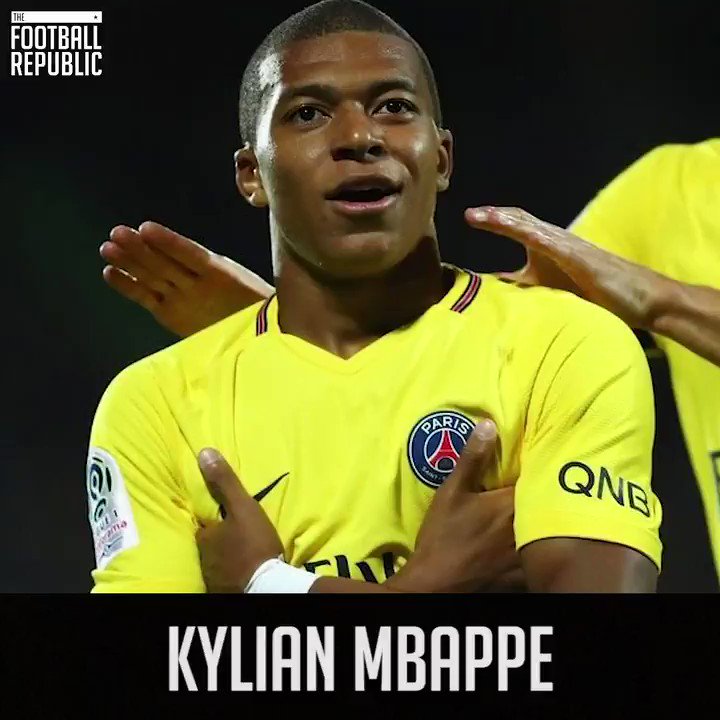 140 footballers names... all pronounced incorrectly πππ