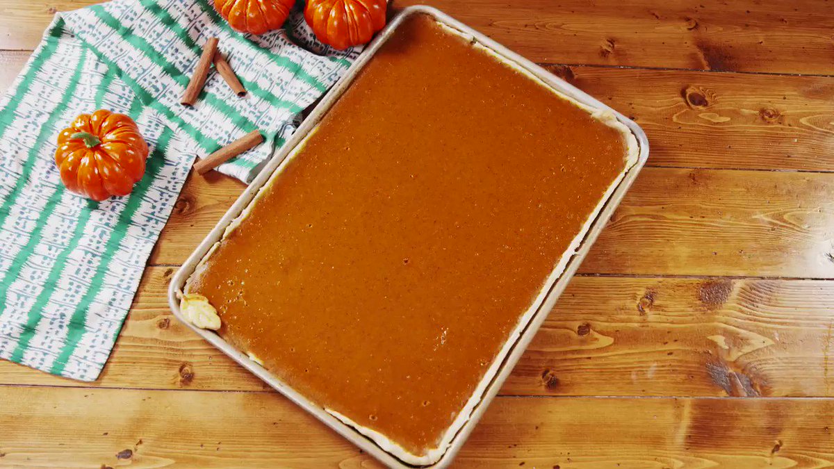Sheet Pan Pumpkin Pie = The Most Fall Dessert Ever https://t.co/rGXQvQZEvN