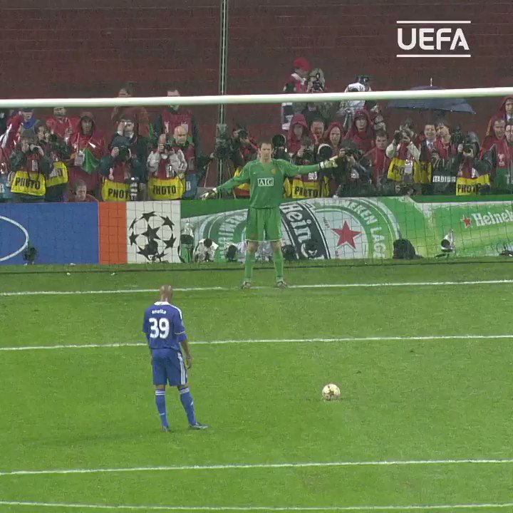 The moment that wrote his name into United history. Goosebumps. Happy Birthday to Edwin Van Der Sar! 