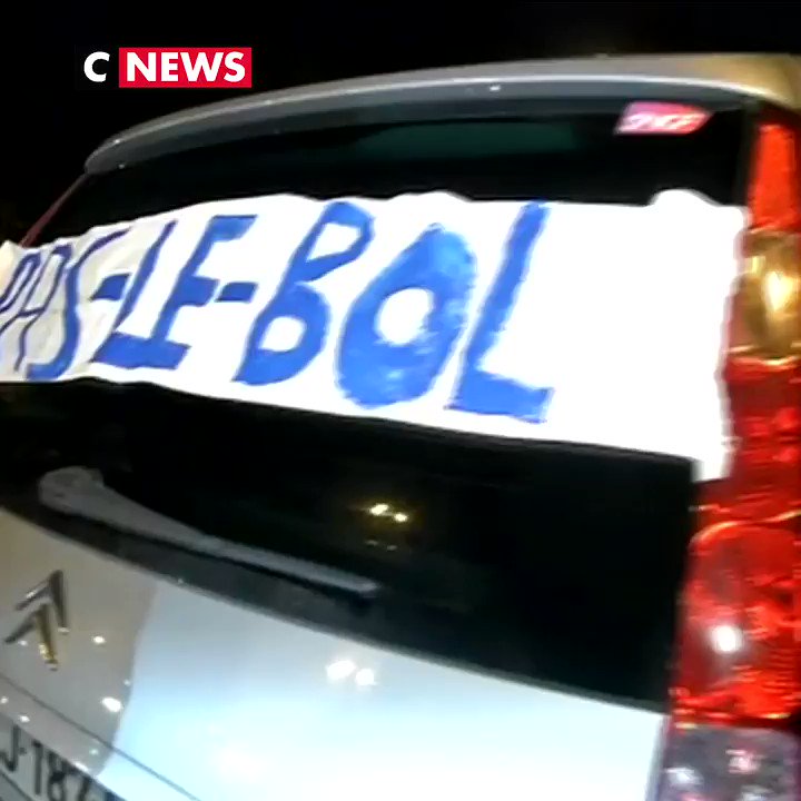 CNEWS (@CNEWS) on Twitter photo 2018-11-17 07:25:40 Les premières images des #GiletsJaunes déjà en action depuis tôt ce matin >Suivez le live : bit.ly/2KE3fg7 Les premières images des #GiletsJaunes déjà en action depuis tôt ce matin >Suivez le live : bit.ly/2KE3fg7